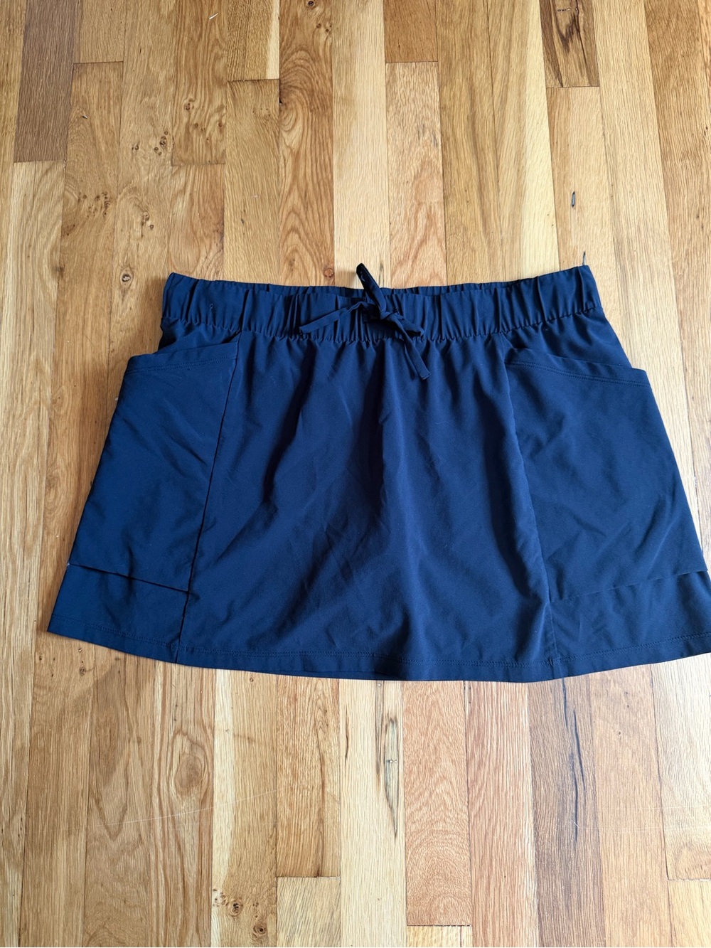 all in motion black Drawstring Active Skort